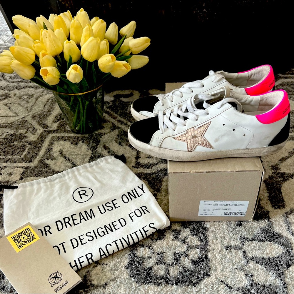 Size 37 (US women’s size 7) Golden Goose Superstar Classic
